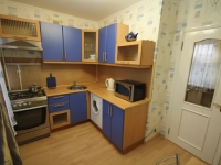 1-комнатная квартира посуточно Челябинск, ул. Цвиллинга, 90: Фотография 3