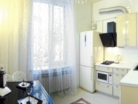 2-комнатная квартира посуточно Севастополь, Большая Морская, № 7: Фотография 4
