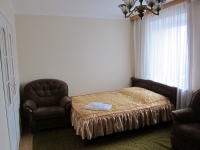 3-комнатная квартира посуточно Брянск, Фокина, 90: Фотография 2