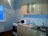 2-комнатная квартира посуточно Тобольск, 4 микрорайон, 43: Фотография 2