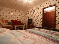2-комнатная квартира посуточно Уфа, улица Рихарда Зорге, 54: Фотография 2