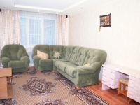 2-комнатная квартира посуточно Златоуст, Румянцева, 25: Фотография 2