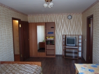 2-комнатная квартира посуточно Симферополь, Гагарина, 34: Фотография 2
