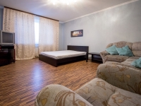 2-комнатная квартира посуточно Новосибирск, Горский микрорайон, 78: Фотография 2