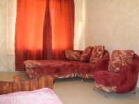 3-комнатная квартира посуточно Ахтубинск, андреева , 17: Фотография 3