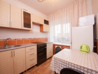 1-комнатная квартира посуточно Красноярск, ул. Сурикова, 53: Фотография 3