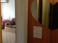 1-комнатная квартира посуточно Симферополь, Кирова, 28: Фотография 8