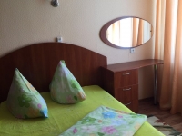 2-комнатная квартира посуточно Усть-Каменогорск, протозанова , 137: Фотография 3