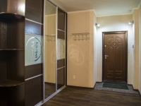 2-комнатная квартира посуточно Красноярск, улица Авиаторов, 25: Фотография 15