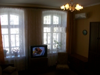 1-комнатная квартира посуточно Феодосия, проспект Айвазовского, 1-а: Фотография 2