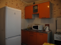 2-комнатная квартира посуточно Ижевск, Петрова, 20: Фотография 4