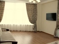 2-комнатная квартира посуточно Геленджик, Крымская, 19: Фотография 5