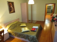 1-комнатная квартира посуточно Екатеринбург, Щорса , 105: Фотография 2