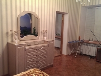 2-комнатная квартира посуточно Симферополь, Крылова, 19: Фотография 4