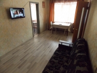 2-комнатная квартира посуточно Челябинск, Барбюса, 61: Фотография 2