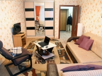 1-комнатная квартира посуточно Дзержинск, Петрищева , 31Б: Фотография 2