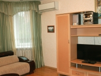 1-комнатная квартира посуточно Тюмень, Циолковского, 7: Фотография 4
