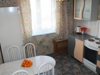 2-комнатная квартира посуточно Челябинск, Марченко, 37: Фотография 5