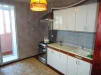 2-комнатная квартира посуточно Тюмень, Энергетиков, 62: Фотография 3