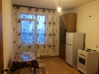 2-комнатная квартира посуточно Тюмень,  Севастопольская, 25: Фотография 5