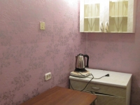 2-комнатная квартира посуточно Тюмень,  Свердлова, 2: Фотография 3