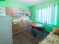 1-комнатная квартира посуточно Псков, Коммунальная, 69: Фотография 2