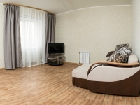 2-комнатная квартира посуточно Иркутск, Зверева, 1: Фотография 2