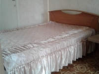 2-комнатная квартира посуточно Орск, ул. Ленинского Комсомола, 30: Фотография 12