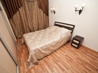 2-комнатная квартира посуточно Екатеринбург, Стачек, 4: Фотография 2
