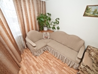 2-комнатная квартира посуточно Екатеринбург, Бакинских комиссаров, 97: Фотография 2