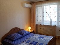 1-комнатная квартира посуточно Саранск, Севастопольская, 64: Фотография 2