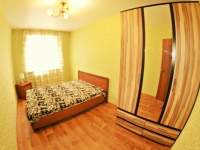 2-комнатная квартира посуточно Кемерово, Терешковой, 34: Фотография 3