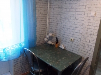 2-комнатная квартира посуточно Челябинск, Барбюса, 61: Фотография 4