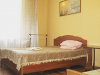 3-комнатная квартира посуточно Евпатория, Дувановская , 17: Фотография 2