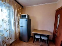 1-комнатная квартира посуточно Артём, Ульяновская, 7: Фотография 4