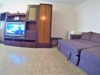 2-комнатная квартира посуточно Омск, Добровольского, 13: Фотография 9