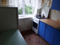 1-комнатная квартира посуточно Златоуст, проспект Гагарина 3-й микрорайон, 32а: Фотография 3