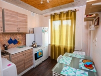1-комнатная квартира посуточно Омск, улица Серова, 24В: Фотография 6