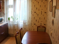 3-комнатная квартира посуточно Гатчина, Радищева, 9: Фотография 12