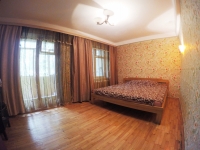 3-комнатная квартира посуточно Екатеринбург, Малышева, 102: Фотография 2