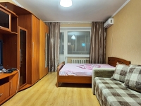 3-комнатная квартира посуточно Балаково, Степная, 100: Фотография 2