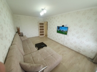 2-комнатная квартира посуточно Екатеринбург, Челюскинцев , 21: Фотография 9