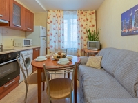 2-комнатная квартира посуточно Санкт-Петербург, Коломяжский проспект, 15: Фотография 4