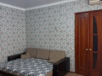 1-комнатная квартира посуточно Азов, Дзержинского , 52: Фотография 3