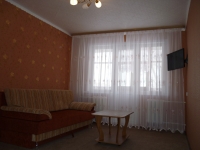 2-комнатная квартира посуточно Орск, ул. Ленинского Комсомола , 33: Фотография 5