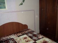 2-комнатная квартира посуточно Саратов, Зарубина, 143-147: Фотография 3