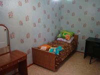 3-комнатная квартира посуточно Астрахань, Яблочкова, 17: Фотография 3