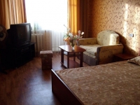 1-комнатная квартира посуточно Пенза, ул. Суворова, 139: Фотография 2
