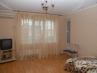 2-комнатная квартира посуточно Полтава, бульвар Ю. Победоносцева, 5: Фотография 2