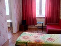 1-комнатная квартира посуточно Магнитогорск, карла маркса проспект, 202: Фотография 2